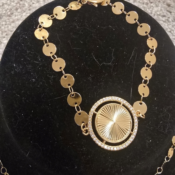 21kgp Dubai Jewelry -Elegant Gold Necklace and Bracelet Set - Picture 4 of 9